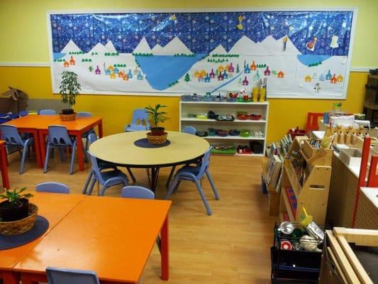 Eiffel Tower Montessori Preschool and Daycare serving Hayward, Union City, Newark, Castro Valley, San Lorenzo, San Leandro, CA