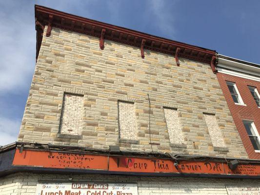 Detail of upper levels, I Love This Corner Deli/Grandpa's Food Market