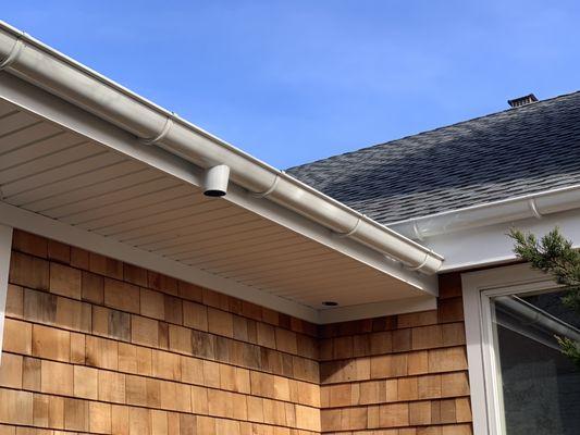 6" white Half Round Seamless Gutters