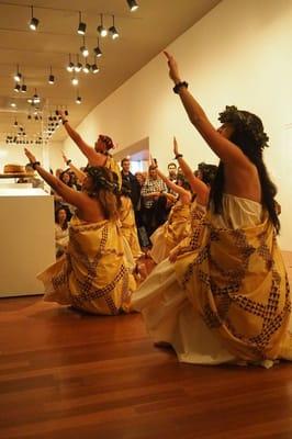 Closing ceremony of the Na Hulu Ali'i / Hawaiian Featherwork Exhibit at DeYoung Museum (April 2016)