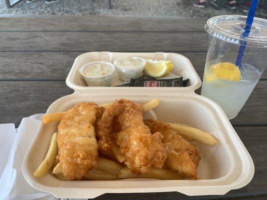 Three (3) piece fish & chips with lemonade (best lemonade!!)