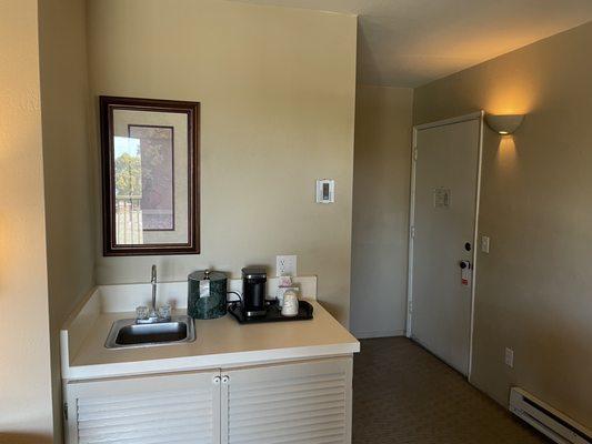 Wet bar and sink