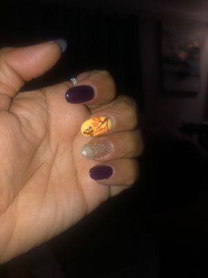 Had my acrylics fill n reshaped n design.