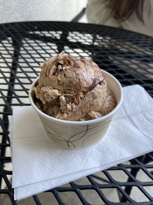 Single scoop, 1020 ($4)