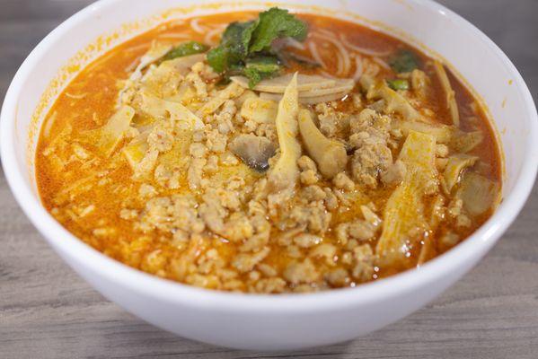 Red curry noodle