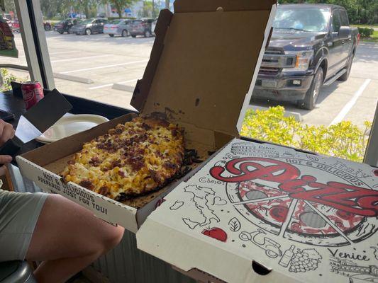 Pizza bread Mac & cheese, Leeettzzz Goooo!