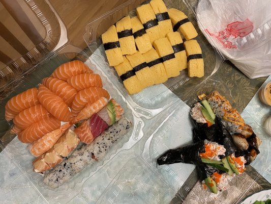 Shrimp nigiri, salmon nigiri, Rainbow Roll, Beaverton Roll, California Hand Roll, eel nigiri, Washington Roll, Philadelphia Roll, Tamago