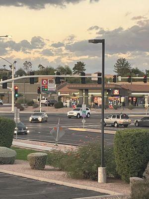 View of this circle k from across the street.