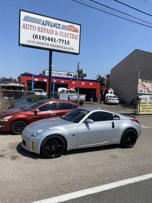 Replaced the spark plugs and installed O2 extensions on this Nissan 350Z.