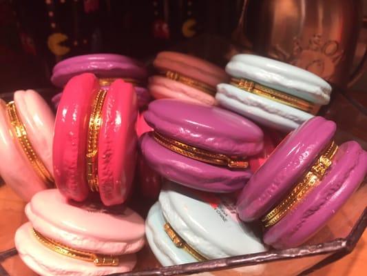 Macaron coin boxes