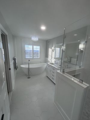 Soaking tub and custom trim