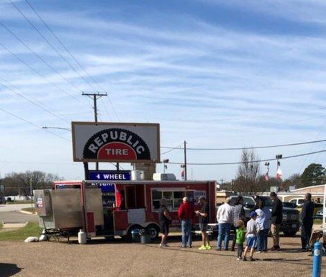 Got there 20 minutes before opening hoping to get some brisket biscuits before they sell out.....there was already a line.