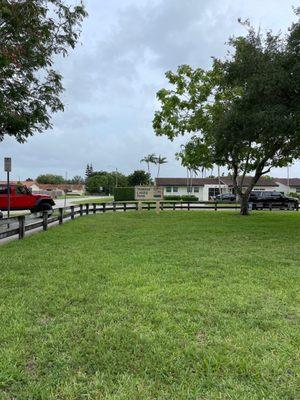 Tamiami Lakes Park