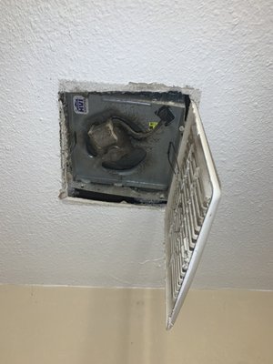 Bathroom vent