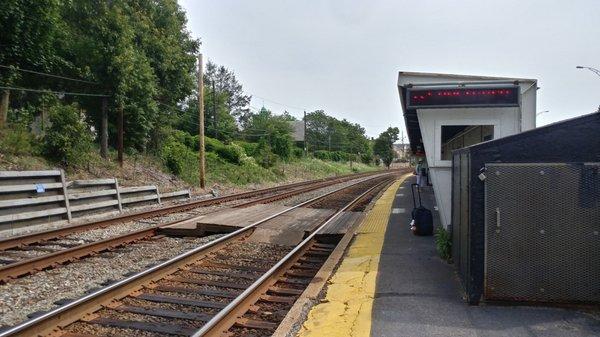 Auburndale Commuter Rail Station