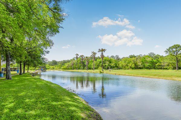 Dell Creek Pond