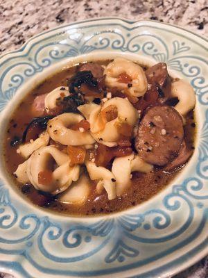 Cheese tortellini soup with kale and Andouille sausage