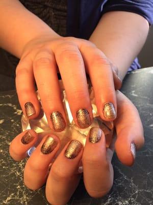 Gel nails with glitter