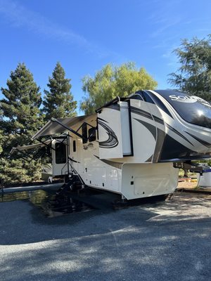 Rv came in for a wash from top to bottom getting it ready for the winter with a 6 month protection