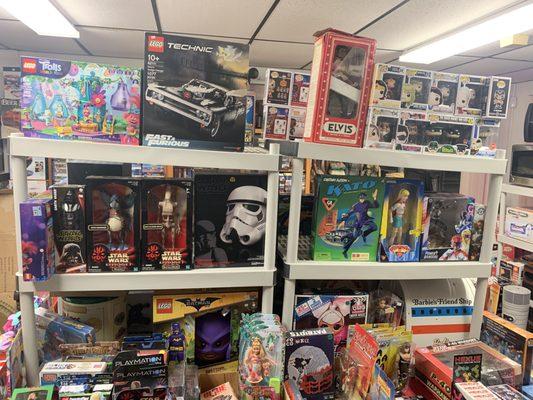 Collectible Toys, Star Wars, Super Heroes, Legos