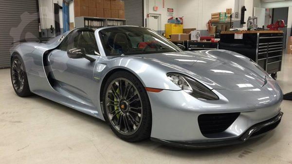 Porsche 918 Spyder full body clear bra install for Porsche North America.