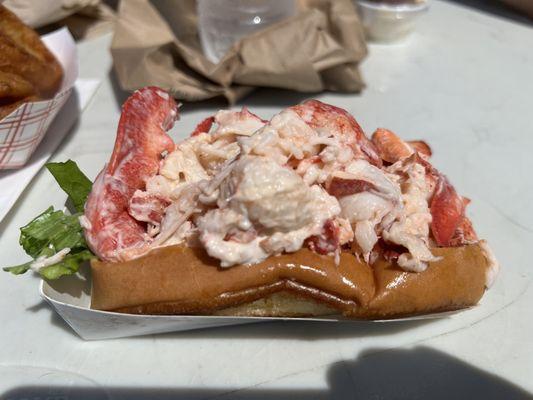 Lots and lots of lobster on the roll