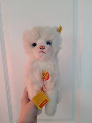 this beutiful cat plush in a steiff plush she was made by a german company and my family loves her very much