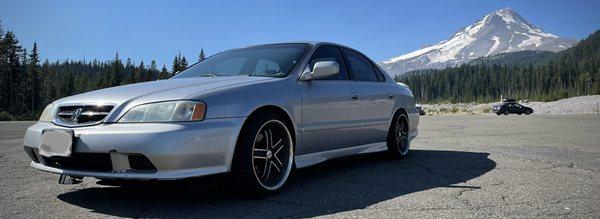 My beautiful 2000 Acura TL in front of Mt. Hood!