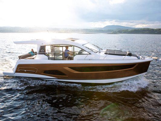 Sealine C390 Azure helped finance.