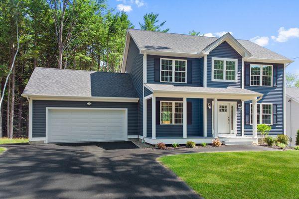 Your garage door noises are often signs of failing parts, don't wait for your small problem to turn into an emergency! Call us now