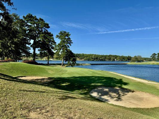 Houston Lake Country Club