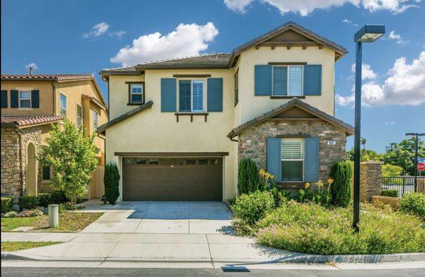 New Lease Listing Alert!! 902 S Oakhaven Circle Anaheim, CA 92804 $3000 a month (Interested in buying this home? Please PM me)