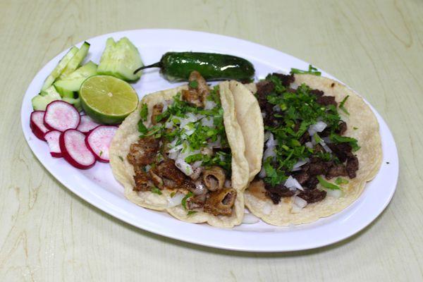 Tacos tortillas a mano grande