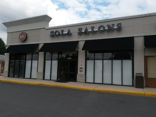 Sola Salon front view