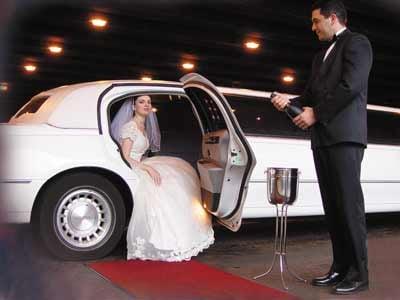 For your special wedding day, call us at (865) 544-8729 - KnoxLimos.com