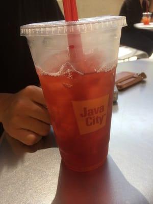 Strawberry iced tea