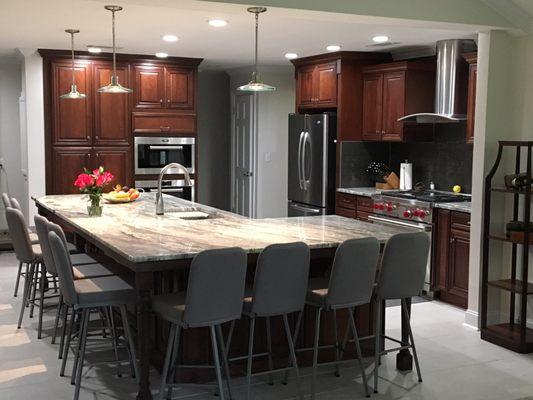 Kitchen remodel with granite island and appliance installation