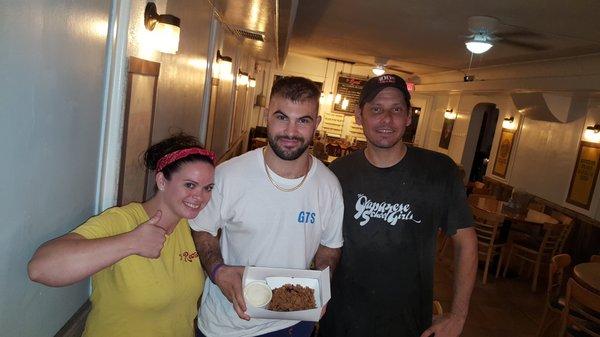 Cousin Anthony from cake boss stopping through last night! He loved the blueberry cobbler!!!