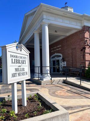 To enter the Miller Art Museum, pass through the front doors of the Door County Library, the museum entrance is  straight ahead.