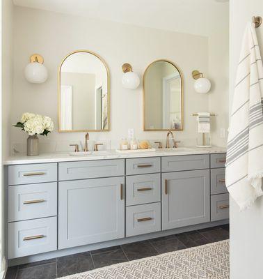 A transitional master bathroom