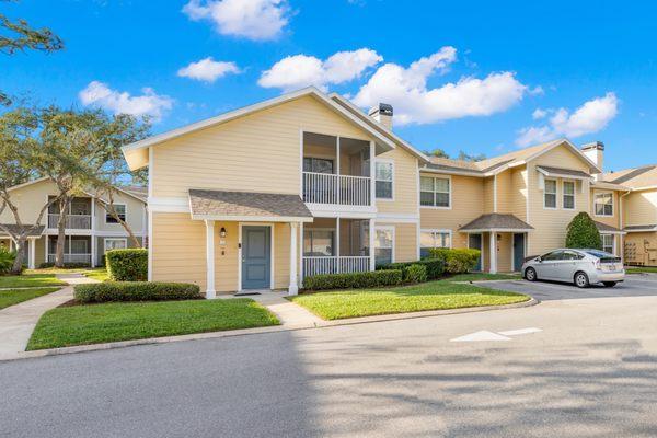 Calibre Bend Apartments