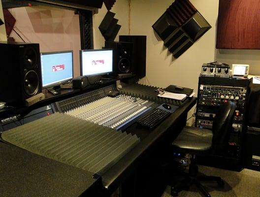 Recording, Mixing, mastering & State Licensed Recording Arts Classes.