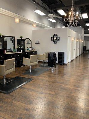 Salon/client area