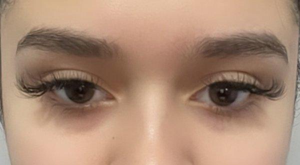 Hybrid eyelash extensions