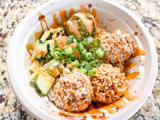 California Invasion bowl- Crab, Piranha Sauce, Avocado, Cucumber, Unagi Sauce, Green Onions, Sesame Seeds cm (added spicy aioli)