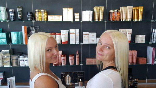 Twinning! Haircolor by Jen haircuts by Dionisia