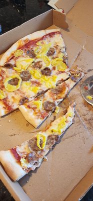 NY Style with Banana Peppers and Sausage