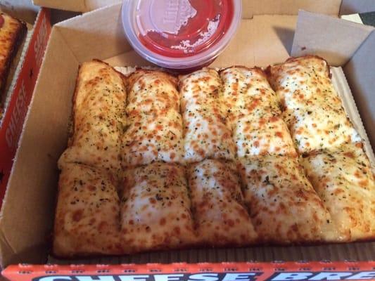 Cheese bread with sauce, taste really good with homemade ranch