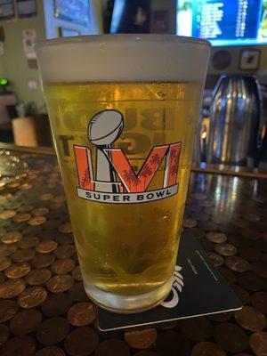 Love that they have Super Bowl glasses here and 805 beer.