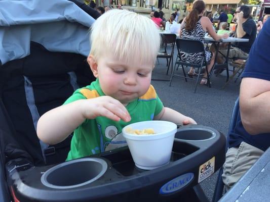 Adam digging into AngelFire BBQ mac & cheese.